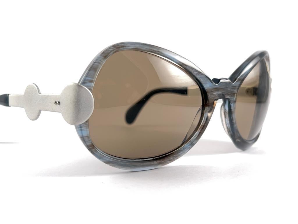 New Vintage Neostyle Oversized Silver & Marbled Frame Brown Lenses 70'S Germany In Excellent Condition For Sale In Baleares, Baleares