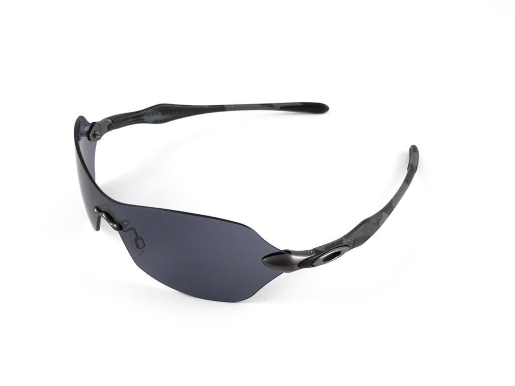 New Vintage Oakley Dartboard Night Camo Black Iridium Lens 2004 Sunglasses  7
