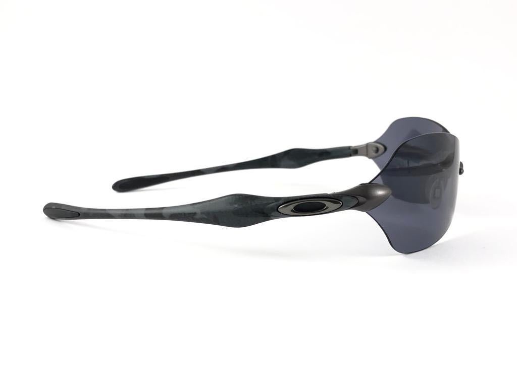 New Vintage Oakley Dartboard Night Camo Black Iridium Lens 2004 Sunglasses  2