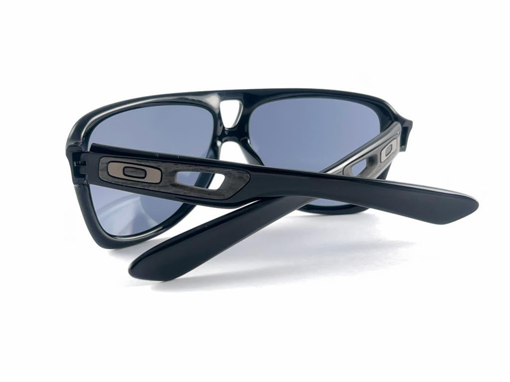 New Vintage Oakley Dispatch II Black 2005 Sunglasses  For Sale 1