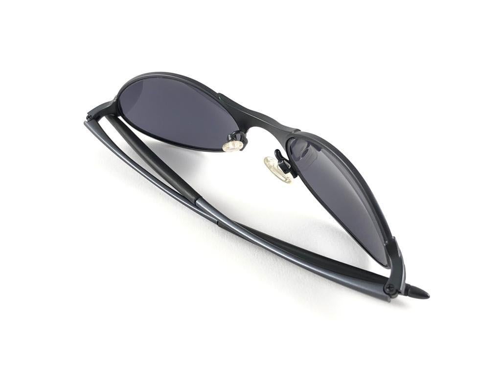 New Vintage Oakley E Wire 2.1 Black Black Iridium Lens 2001 Sunglasses  6