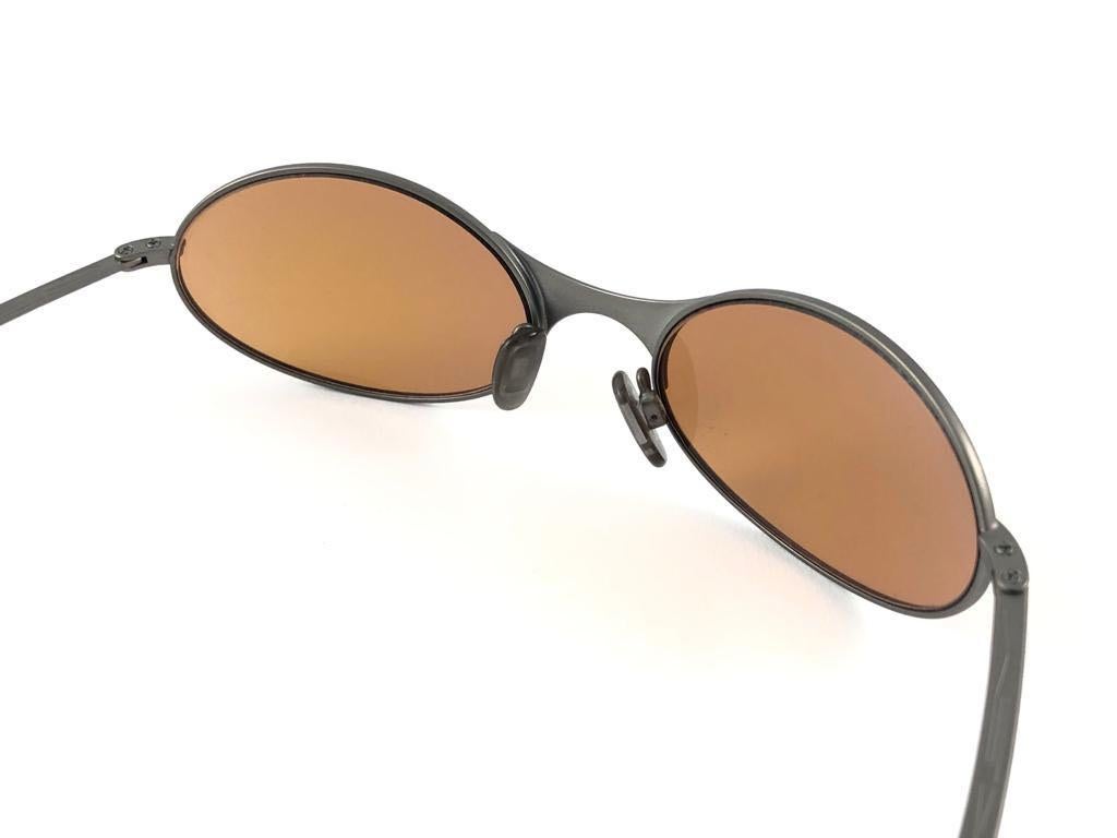 oakley e wire gen 1
