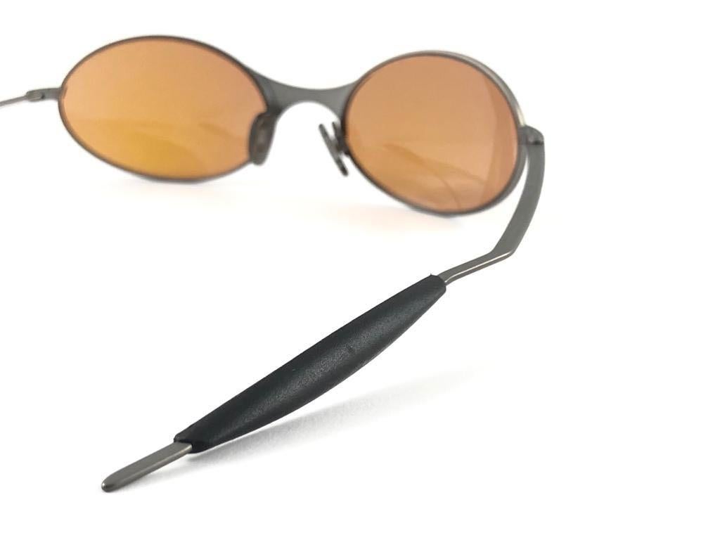Women's or Men's New Vintage Oakley E Wire Black Red Iridium Lens 2001 Sunglasses