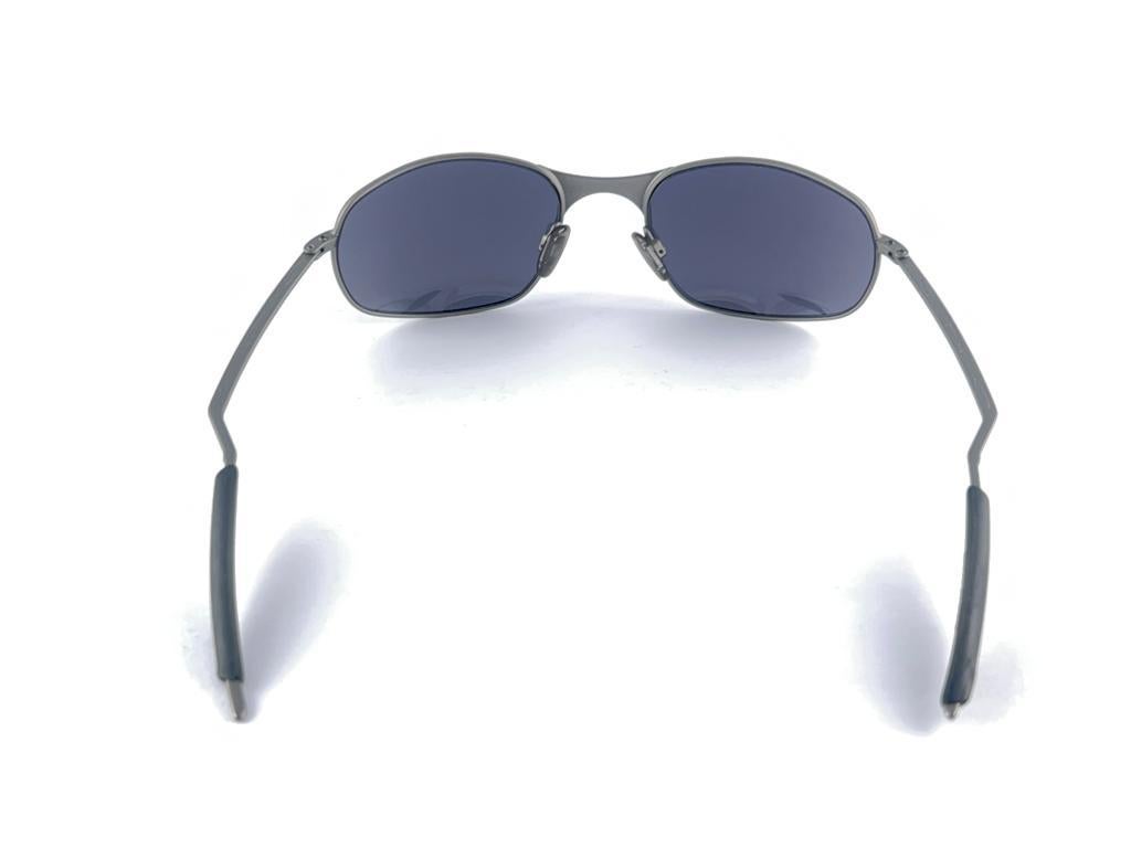 New Vintage Oakley E Wire Grey Iridium Lens 2001 Sunglasses 2