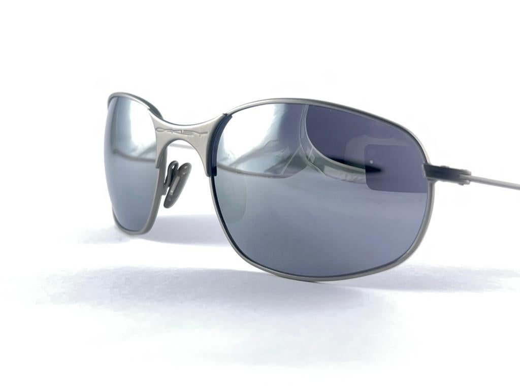 New Vintage Oakley E Wire Grey Iridium Lens 2001 Sunglasses 3