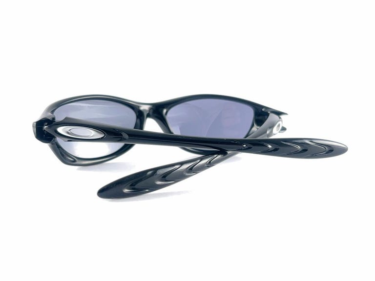 New Vintage Oakley Fate Black Grey Lenses 2003 Sunglasses at