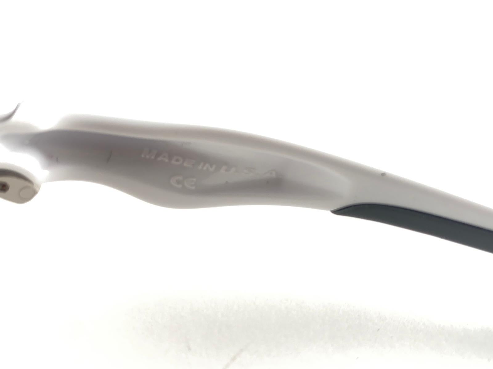 Women's or Men's New Vintage Oakley Flak White Half Frame Clear Lens 1999 Sunglasses For Sale