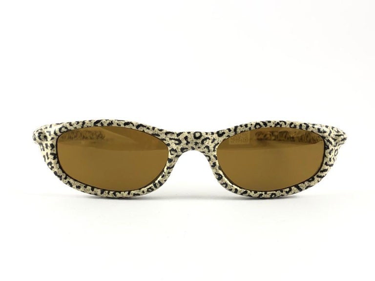 New Vintage Oakley Four Cheetah Gold Iridium 2000 Sunglasses