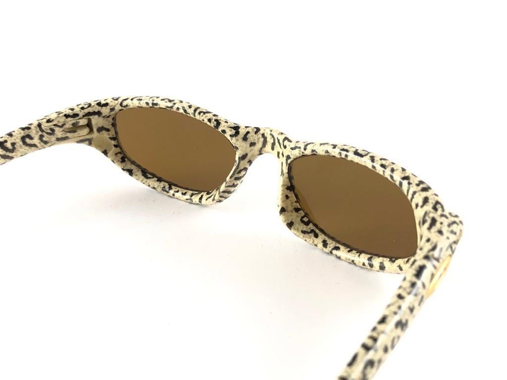 oakley leopard print sunglasses
