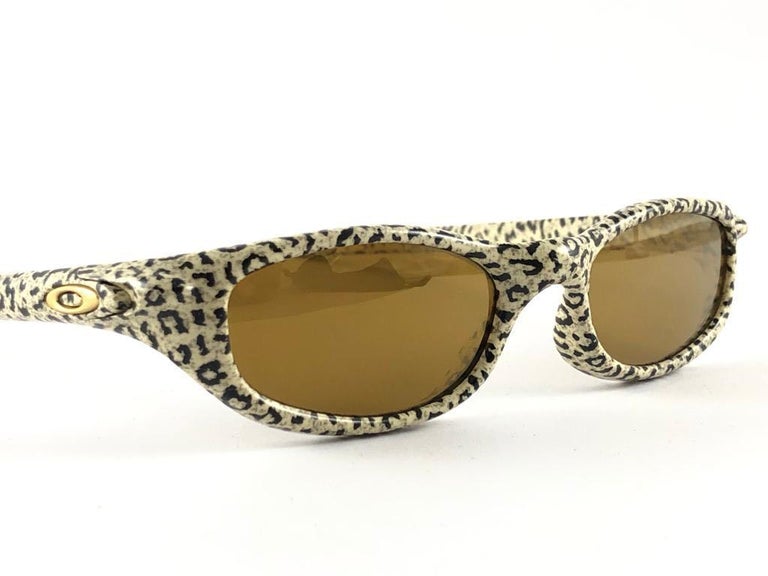 Oakley leopard print sunglasses top