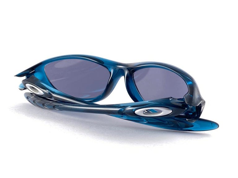 00s USA製 OAKLEY FOUR S Blue sunglasses Vintage Oakley Four S Small Ice Blue Frame Light Blue Lens