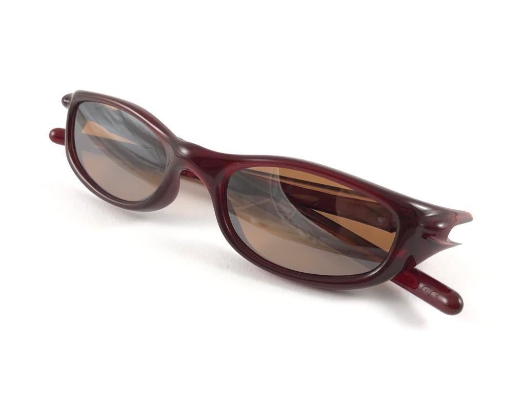New Vintage Oakley Four Crystal Red 2000 Sunglasses 3