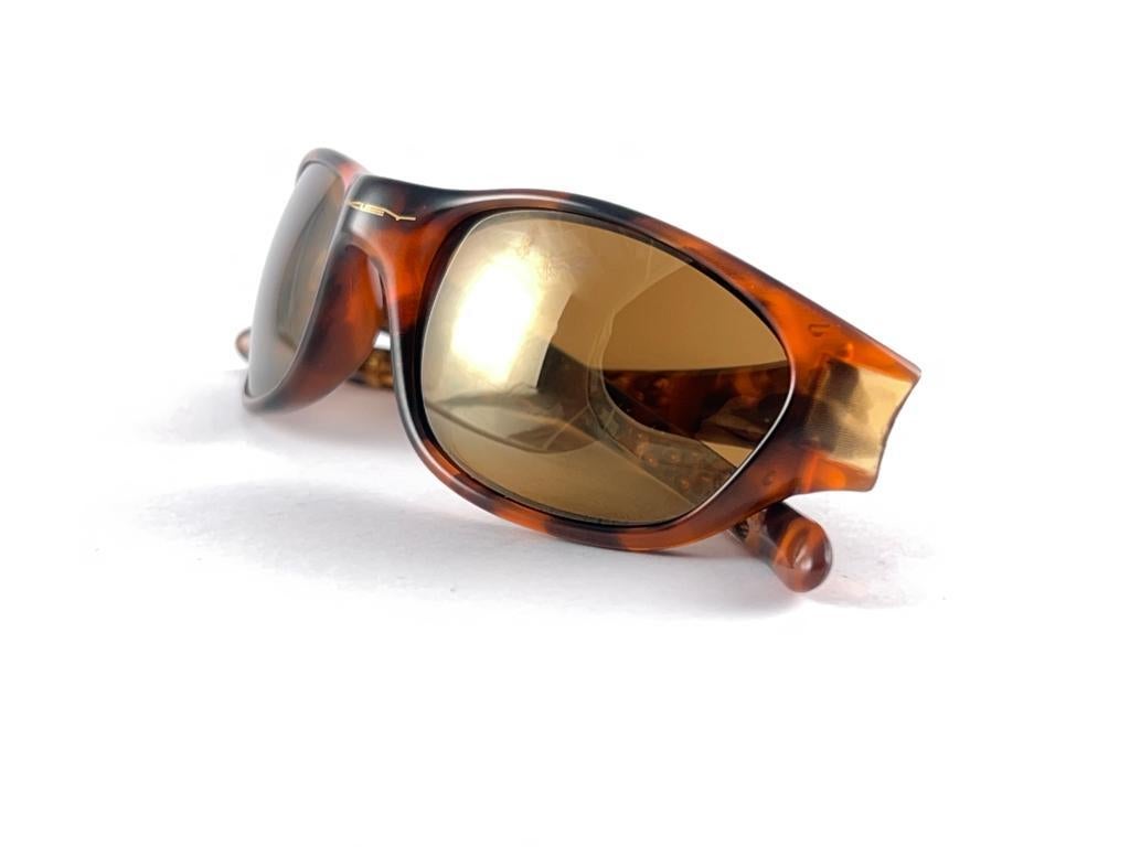 New Vintage Oakley Frog Skin Tortoise  1995 Sunglasses  For Sale 13