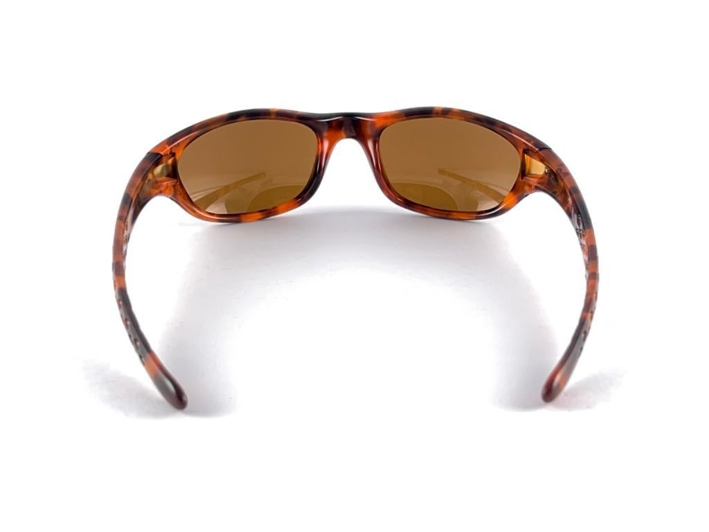 New Vintage Oakley Frog Skin Tortoise  1995 Sunglasses  For Sale 2