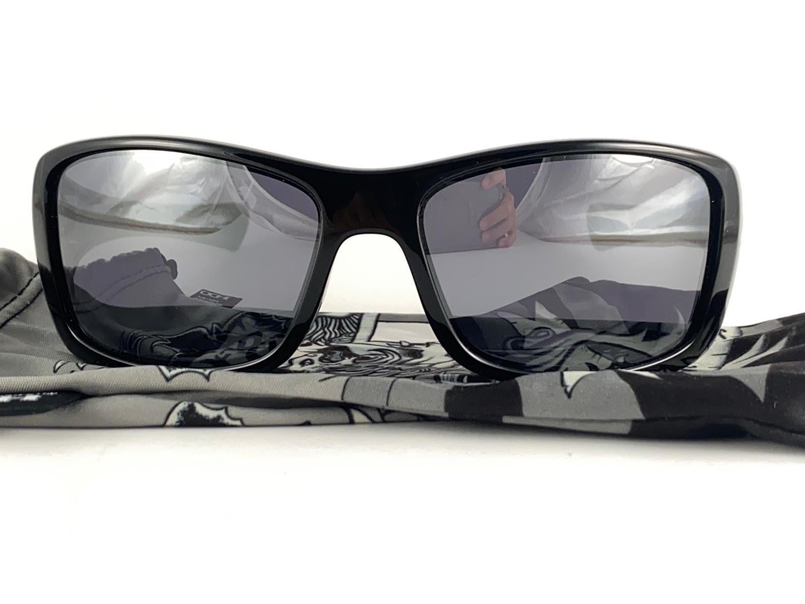 Nuevas gafas de sol vintage Oakley Hijinx con montura negra y lentes espejadas de los años 2000 en Nuevo Estado en Baleares, Baleares