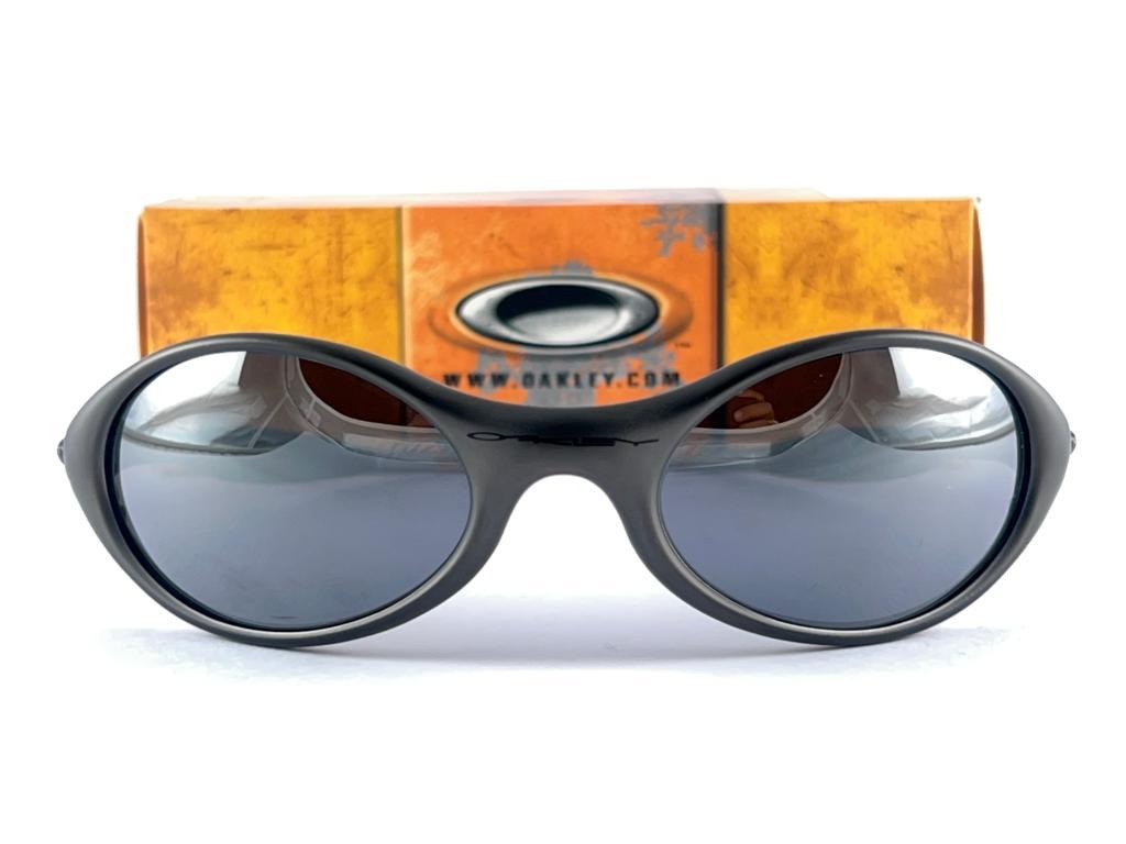 New Vintage Oakley Jacket Matte Silver 1995 Sunglasses  8