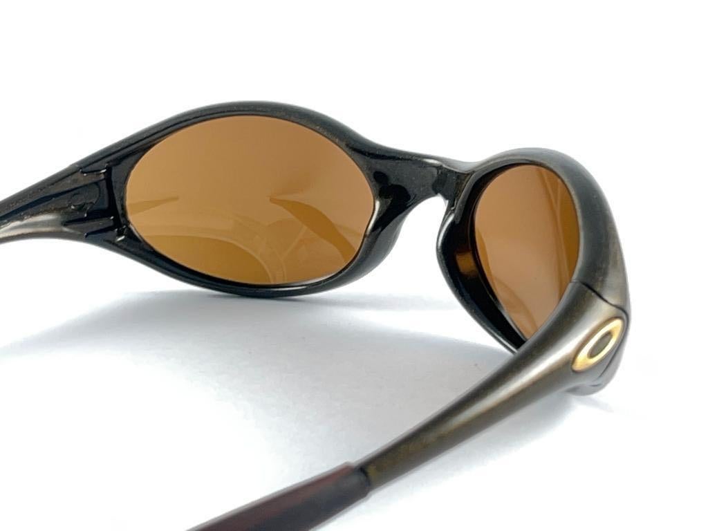 Women's or Men's New Vintage Oakley Jacket Metallic Copper  1995 Sunglasses