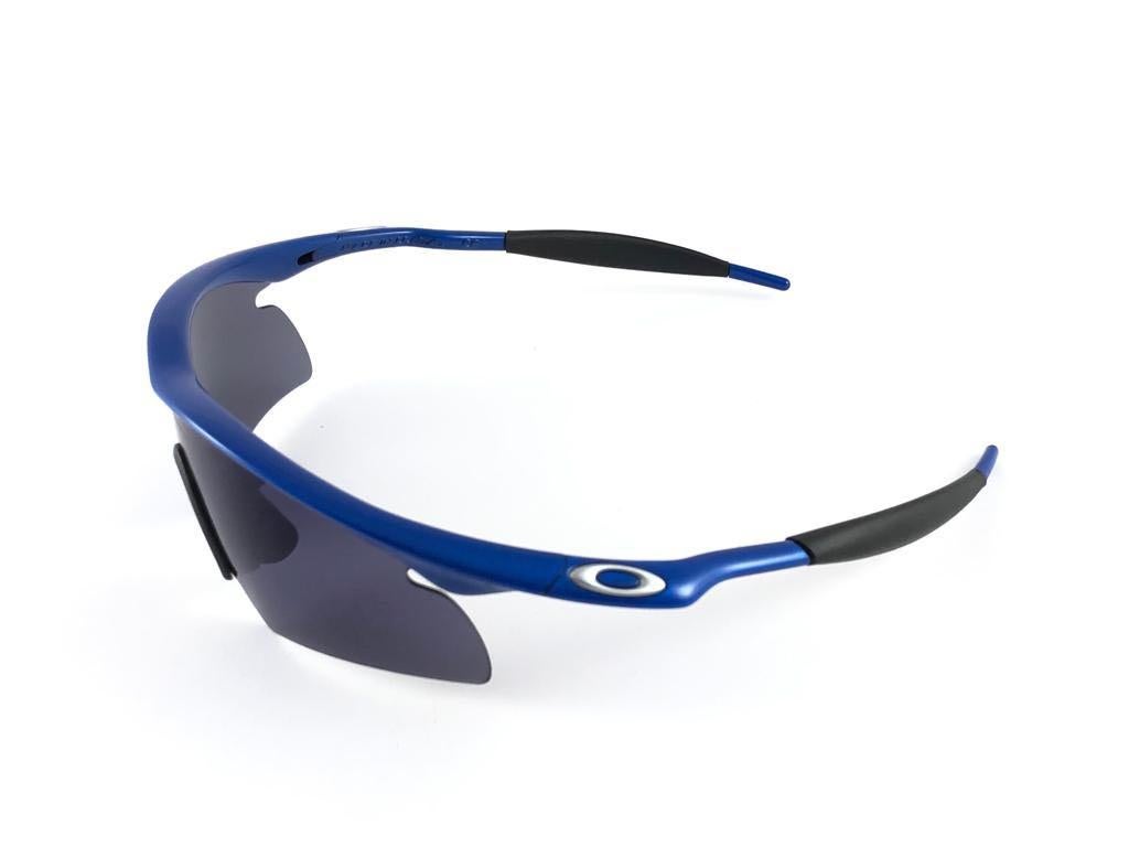 New Vintage Oakley M Frame Blue Iridium Lens 1999 Sunglasses For Sale 7