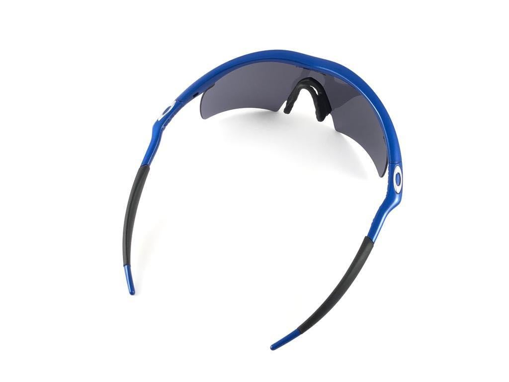 Oakley - Lunettes de soleil vintage bleues avec monture en métal Iridium, 1999, état neuf 2