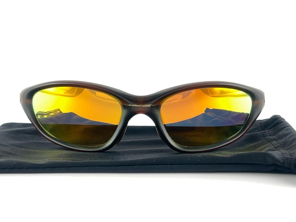 New Vintage Oakley Minute Black Matte Mirrored Lens 1999 Sunglasses  For Sale 7