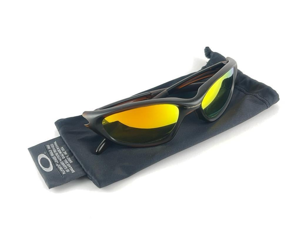 New Vintage Oakley Minute Black Matte Mirrored Lens 1999 Sunglasses  For Sale 2