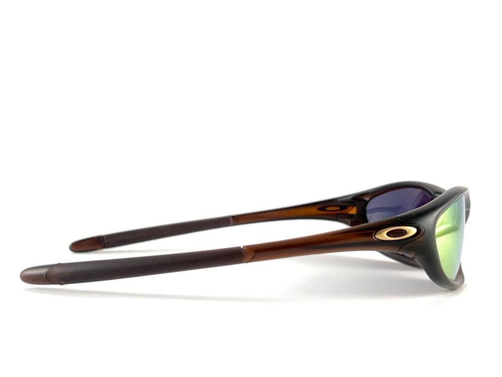 New Vintage Oakley Minute Black Matte Mirrored Lens 1999 Sunglasses  For Sale 4