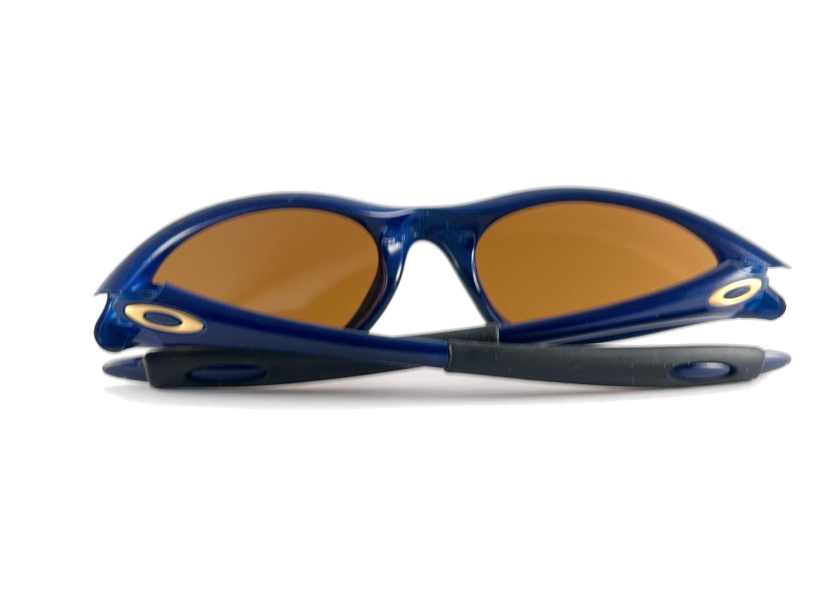 Neu Vintage Oakley Minute Metallic Blau Polarisierte Linsen 2000er Sonnenbrille, Vintage  im Angebot 9