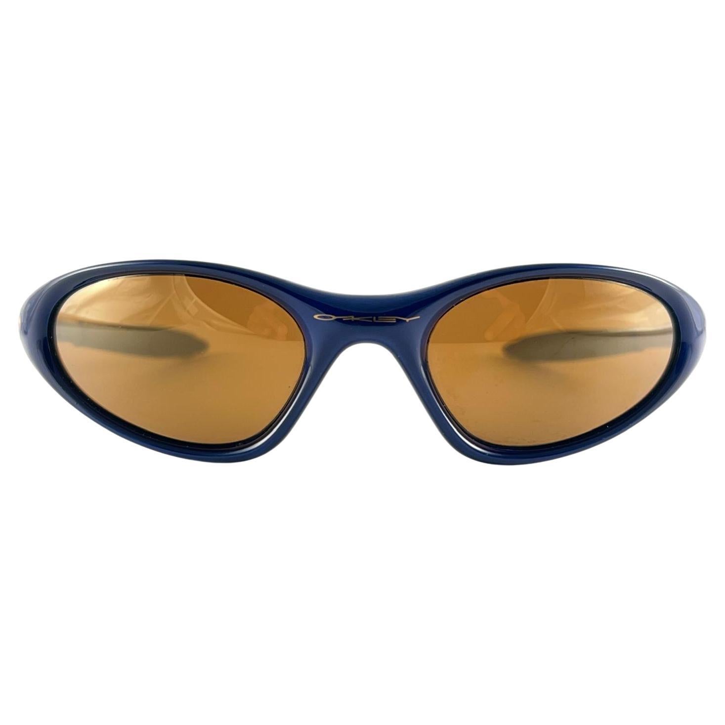 Neu Vintage Oakley Minute Metallic Blau Polarisierte Linsen 2000er Sonnenbrille, Vintage  im Angebot