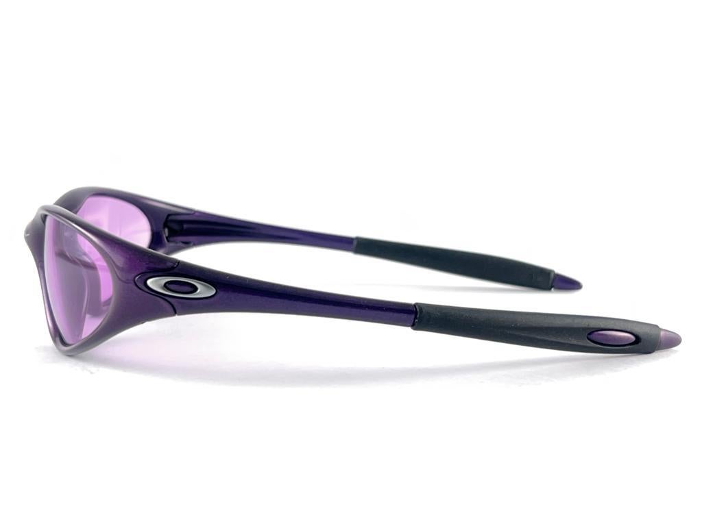 Women's or Men's New Vintage Oakley Minute Purple Lens 1999 Sunglasses  For Sale