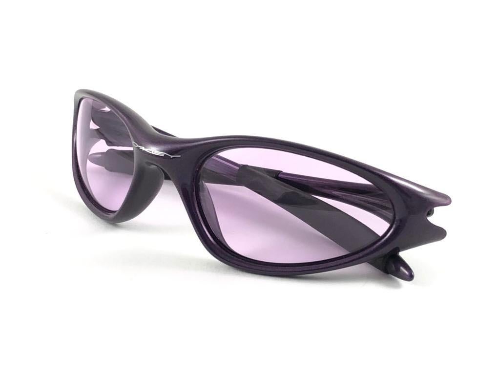 New Vintage Oakley Minute Purple Light Lens 1999 Sunglasses  In New Condition In Baleares, Baleares