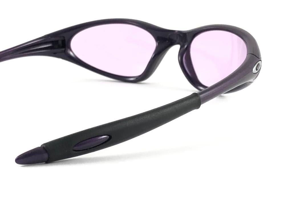 Women's or Men's New Vintage Oakley Minute Purple Light Lens 1999 Sunglasses 