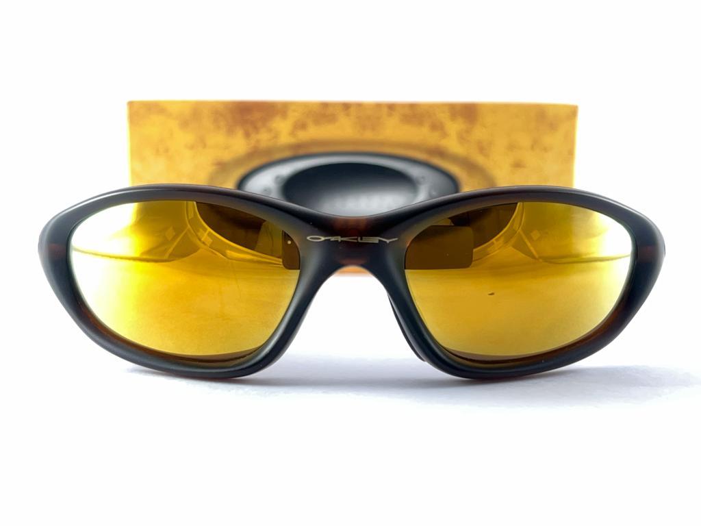 New Vintage Oakley Minute Tortoise Mirrored Lens 1999 Sunglasses  For Sale 10