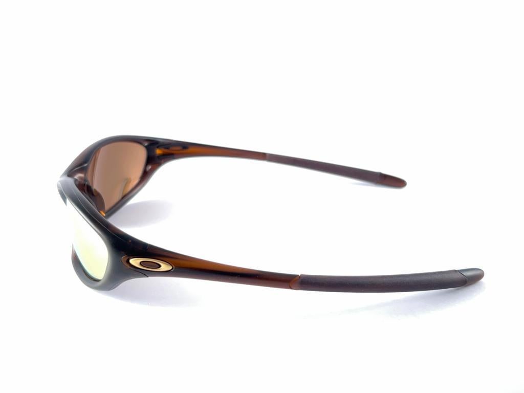 Women's or Men's New Vintage Oakley Minute Tortoise Mirrored Lens 1999 Sunglasses  For Sale
