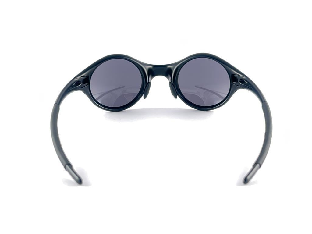 New Vintage Oakley Moon Round Black 1998 Sunglasses 6