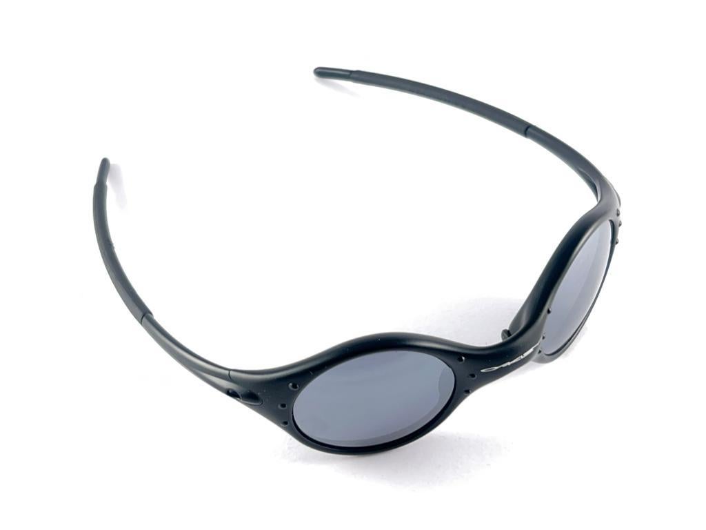 New Vintage Oakley Moon Round Black 1998 Sunglasses 8