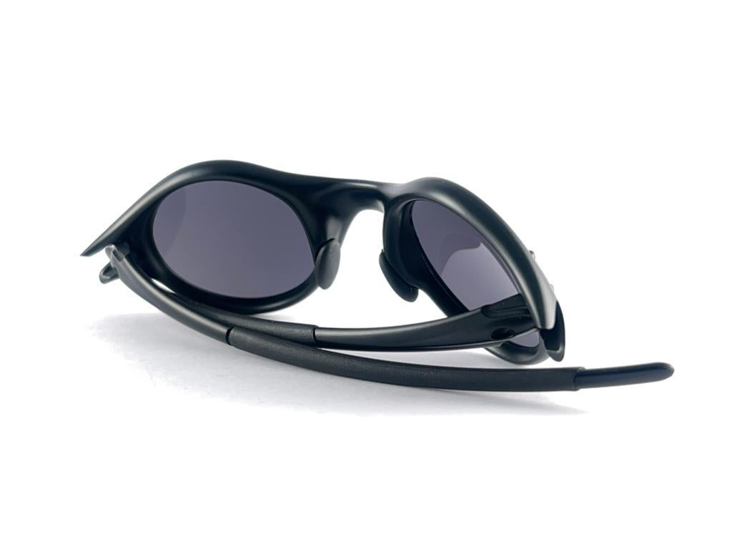 New Vintage Oakley Moon Round Black 1998 Sunglasses 10