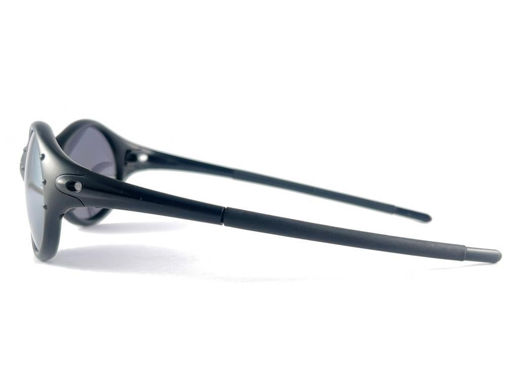 New Vintage Oakley Moon Round Black 1998 Sunglasses 2
