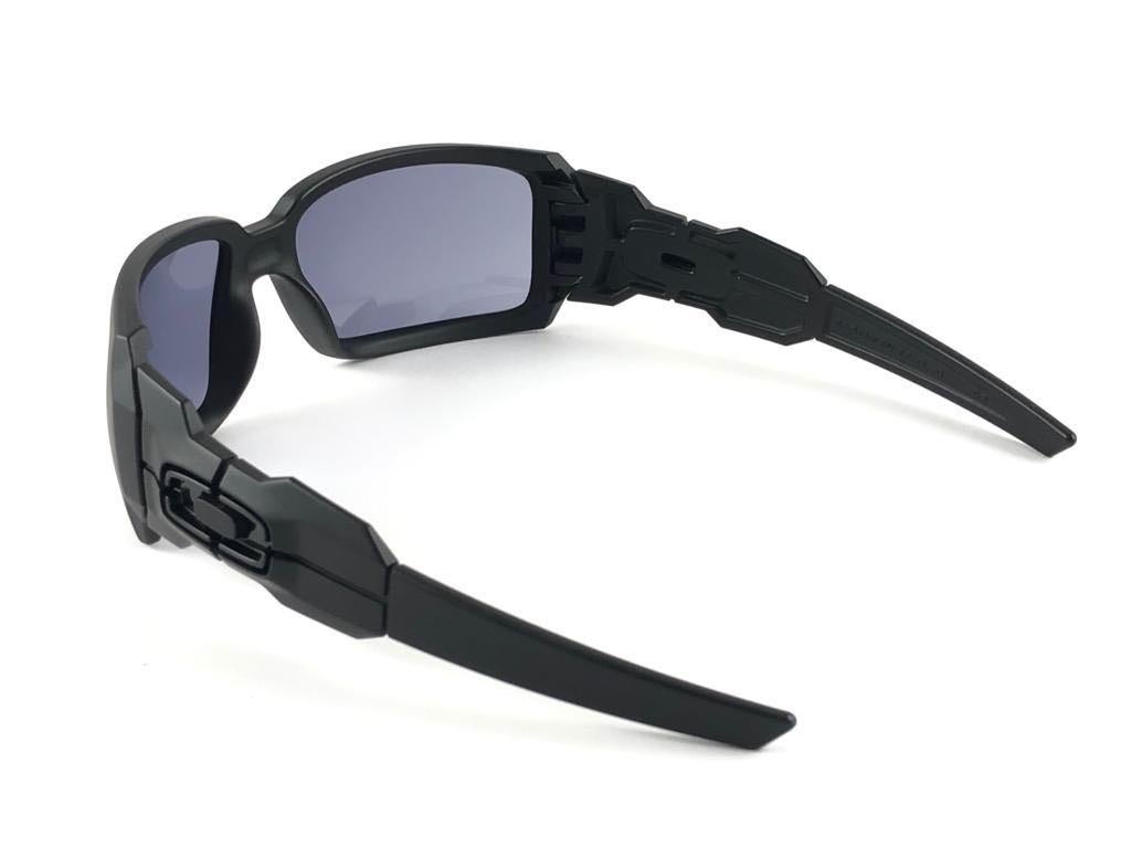 New Vintage Oakley Oil Drum Black Polarized Lens 2005 Sunglasses 7