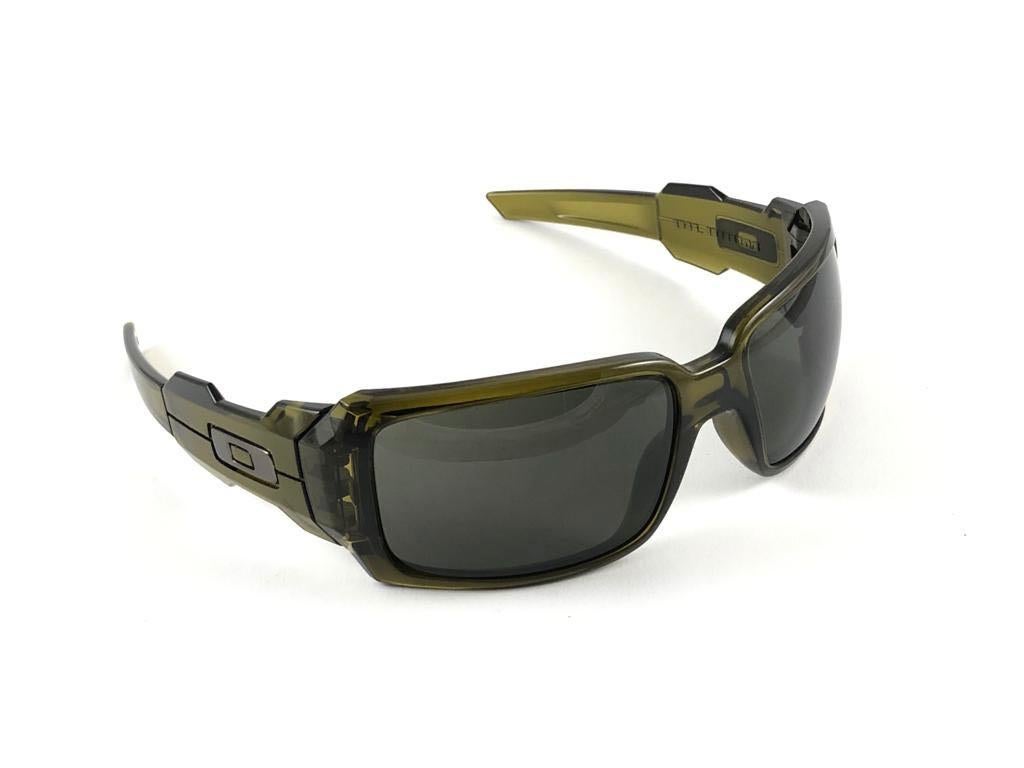New Vintage Oakley Oil Drum Olive Polarized Lens 2005 Sunglasses 1