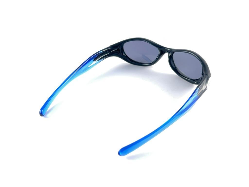Beige New Vintage Oakley Pocket Blue Lens 2003 Sunglasses  For Sale