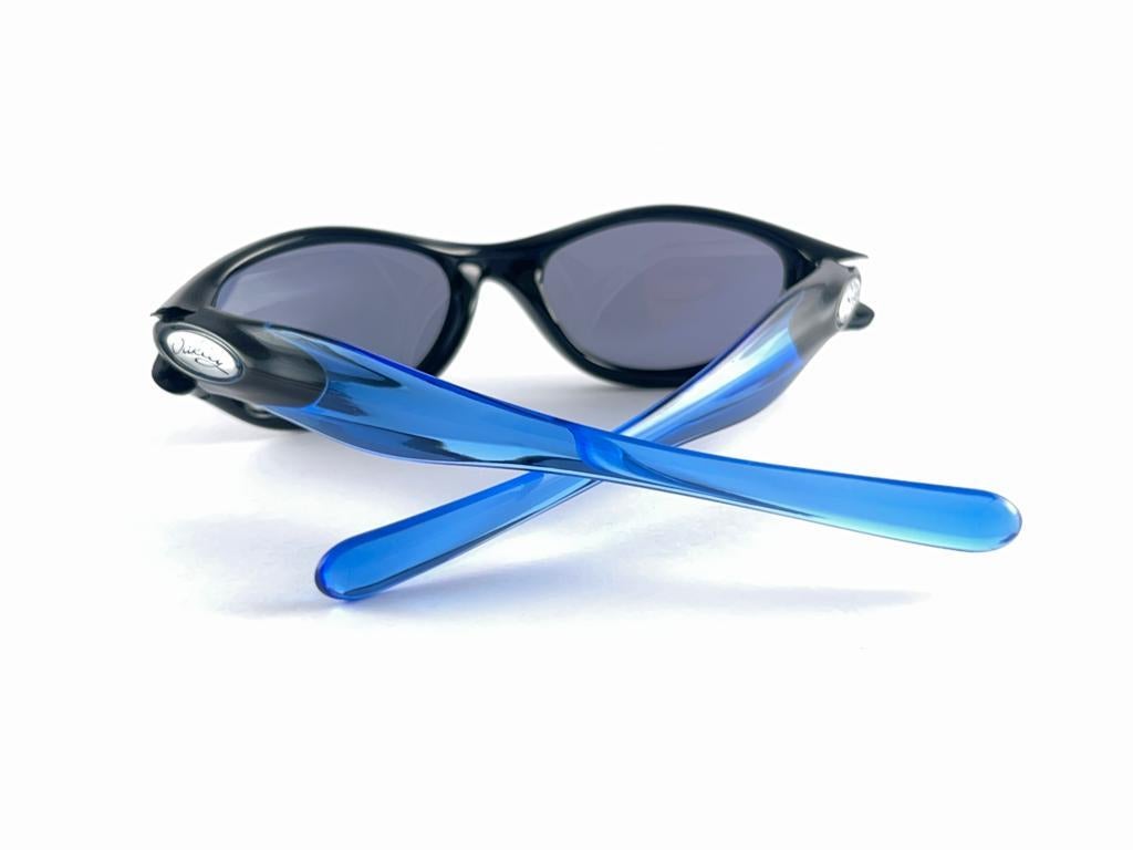 New Vintage Oakley Pocket Blue Lens 2003 Sunglasses  In New Condition For Sale In Baleares, Baleares