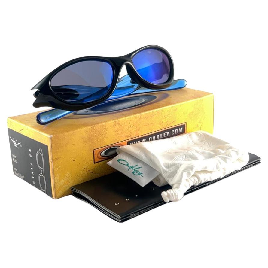 New Vintage Oakley Pocket Blue Lens 2003 Sunglasses  For Sale