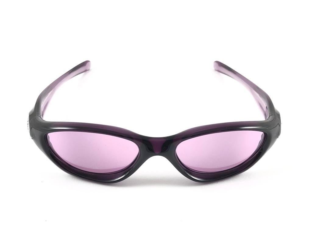 New Vintage Oakley Pocket Violet Purple Iridium Lenses 2003 Sunglasses In New Condition In Baleares, Baleares