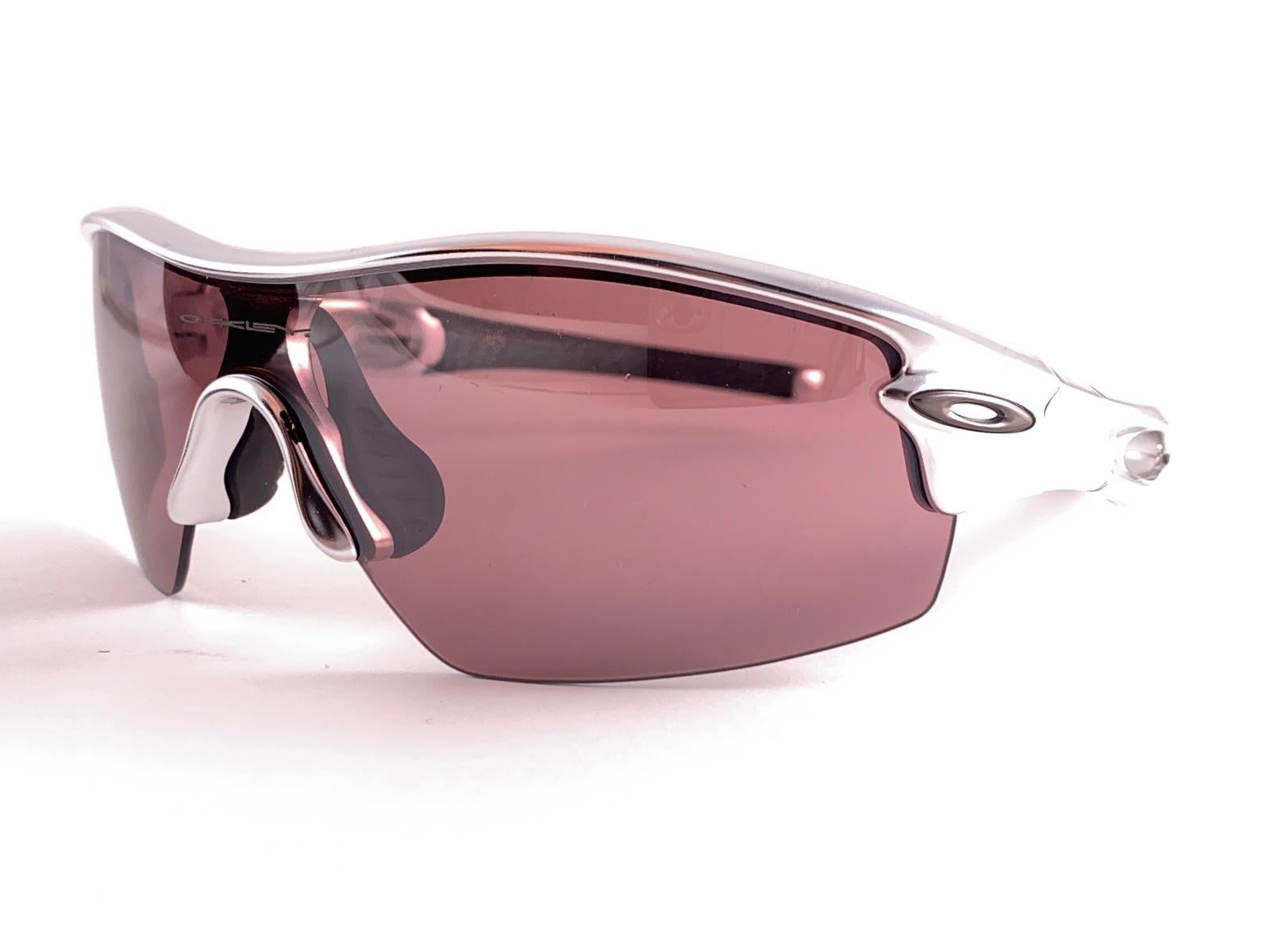 New Vintage Oakley Radar Frame Rose Mirrored Lens 1999 Sunglasses 1