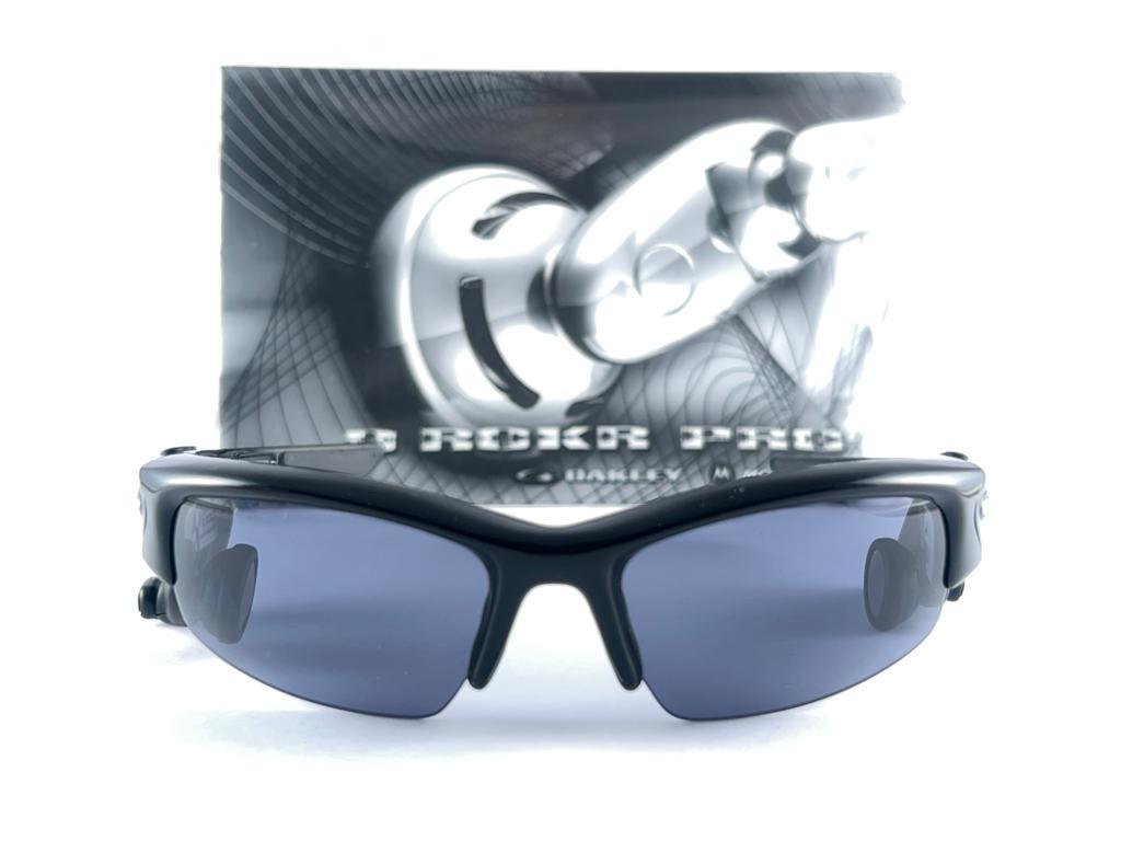 New Vintage Oakley Rockr Pro Black Grey Lenses 2003 Sunglasses  For Sale 8