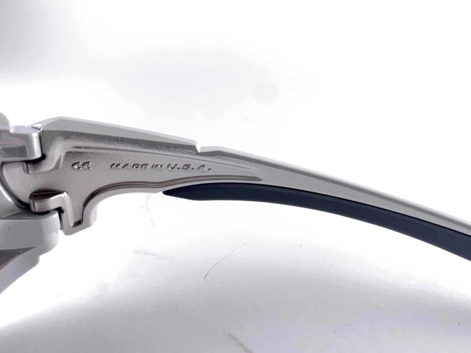 New Vintage Oakley Scalpel Silver Frame Blue Mirrored Lens 1999 Sunglasses For Sale 1