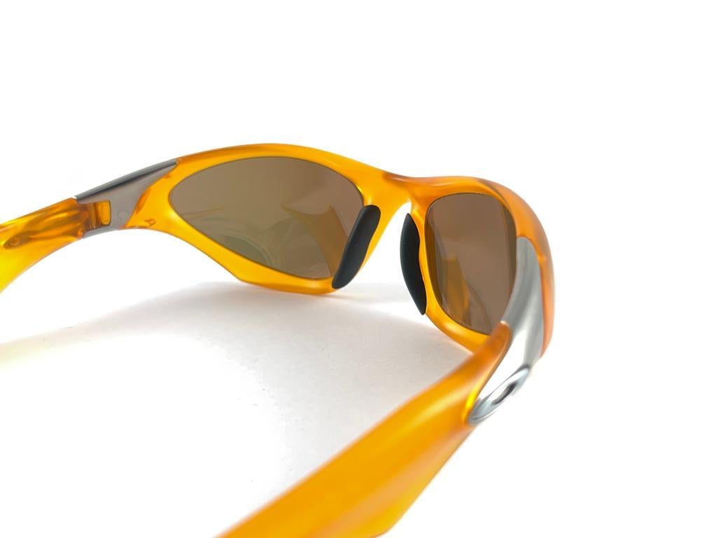 New Vintage Oakley Scar Butterscotch W24K Lens 2001 Sunglasses  In New Condition In Baleares, Baleares