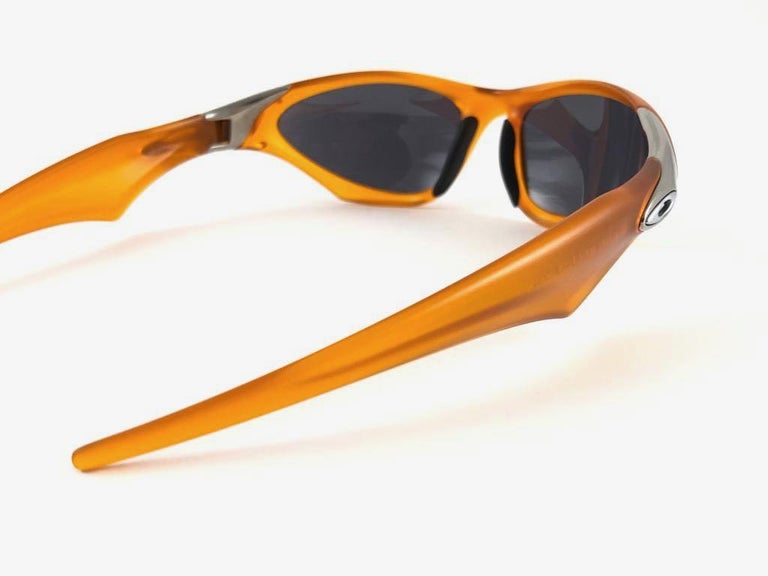 New Vintage Oakley Scar Persimmon Black Iridium Lens 2001 New Vintage Oakley Scar Persimmon Black Iridium Lens 2001