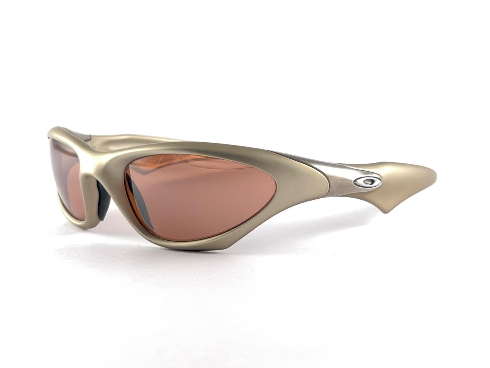 New Vintage Oakley Scar Salmon Iridium Lenses Sunglasses 1990's Made in Usa For Sale 1