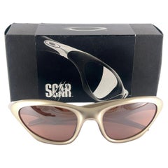 Nuevas gafas de sol Vintage Oakley Scar Salmon Iridium Lenses 1990's Made in Usa